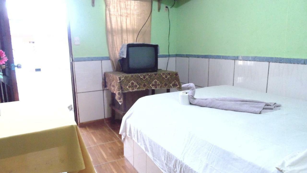 Hotel Economico Roatán Exterior foto